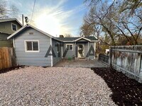 Building Photo - 2538 S 600 E