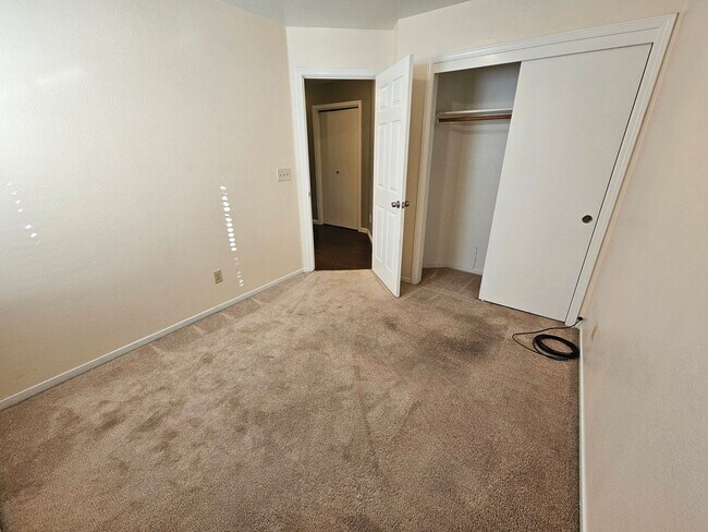 Building Photo - 221 Rector Ln