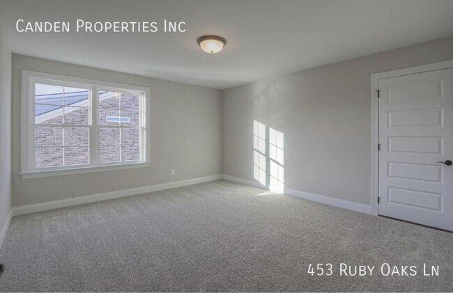 Building Photo - 453 Ruby Oaks Ln