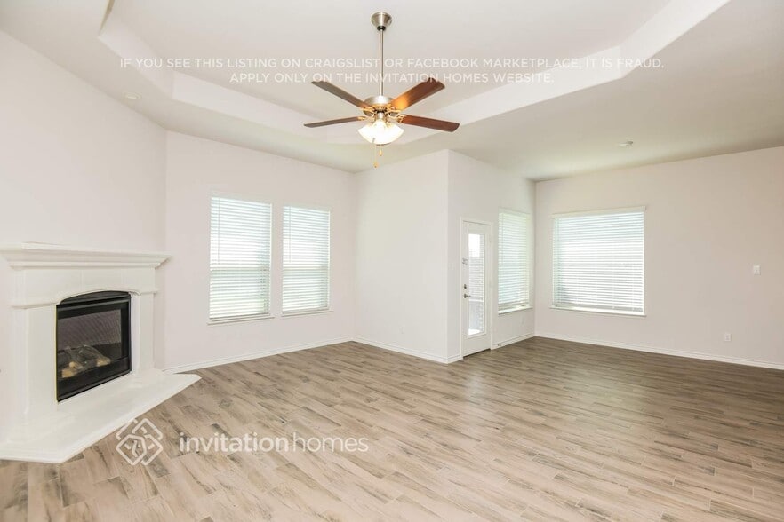 Building Photo - 3089 Maverick Dr