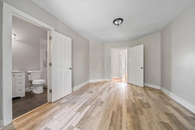 Building Photo - 196 N McNeil St