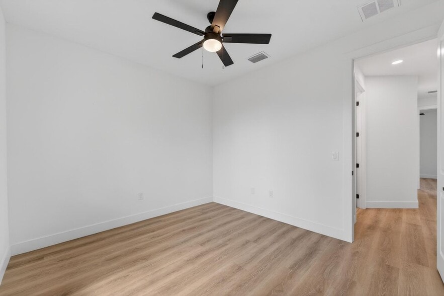 Building Photo - 14115 Ingraham Blvd