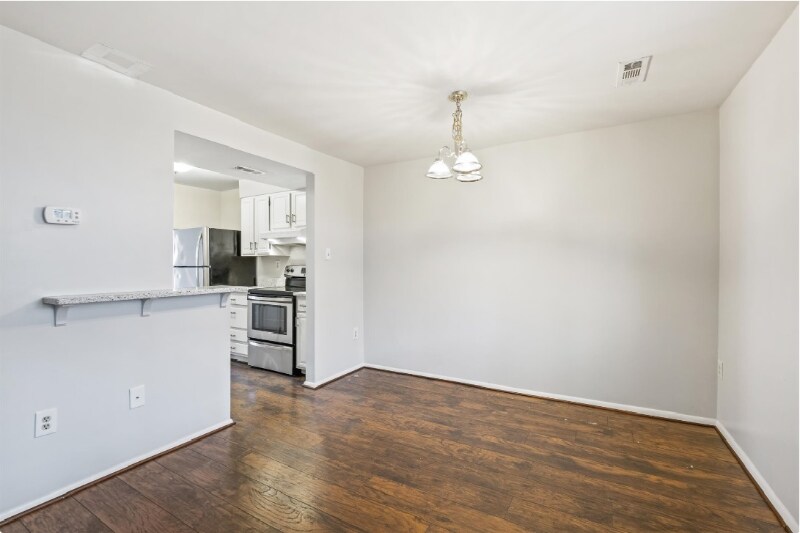 Building Photo - 119 Fairfield Dr