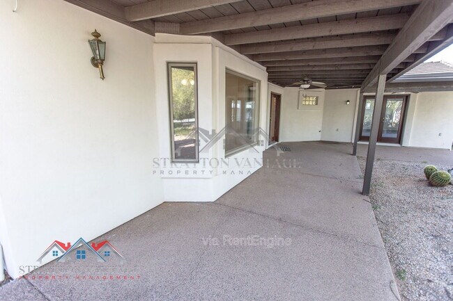 Building Photo - 4728 E Ron Rico Rd