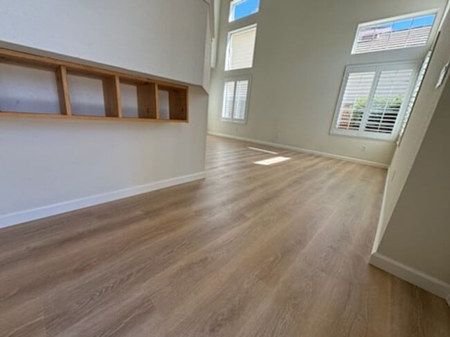 Building Photo - Spacious Pleasanton Home