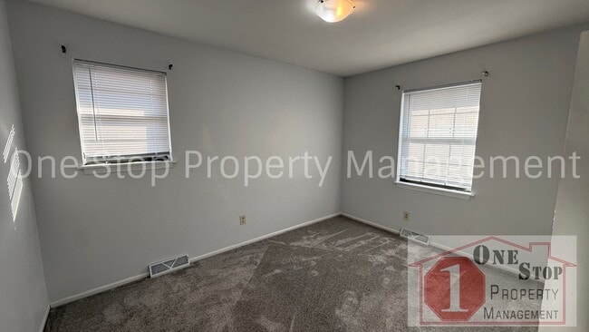 Building Photo - Charming 3-bedroom, 2-bathroom home in Blue Springs