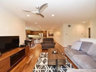 Building Photo - 533 Rockefeller