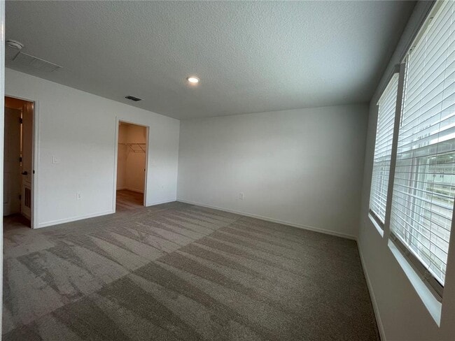 Building Photo - 1309 Axel Graeson Ave