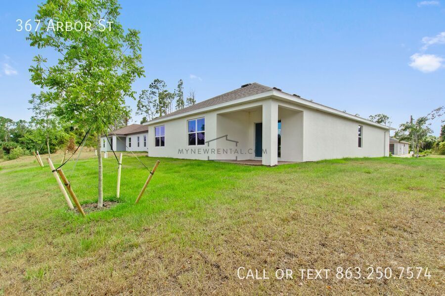 Building Photo - 367 Arbor St