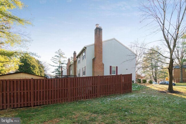 Building Photo - 6515 Field Master Dr