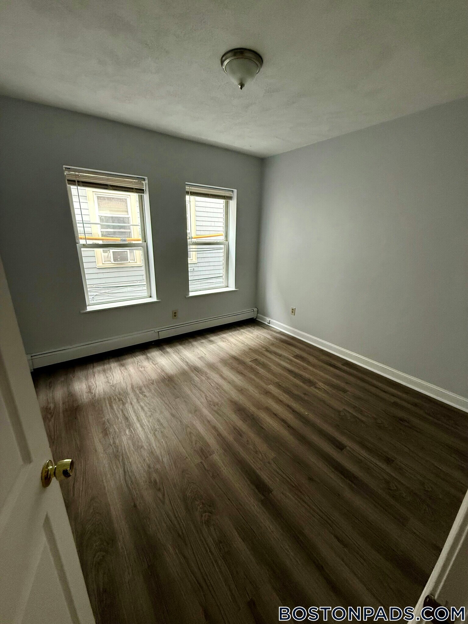 Building Photo - 122 Berkshire St