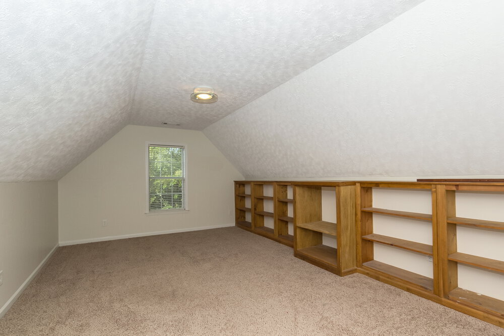 Building Photo - 107 Windsong Dr