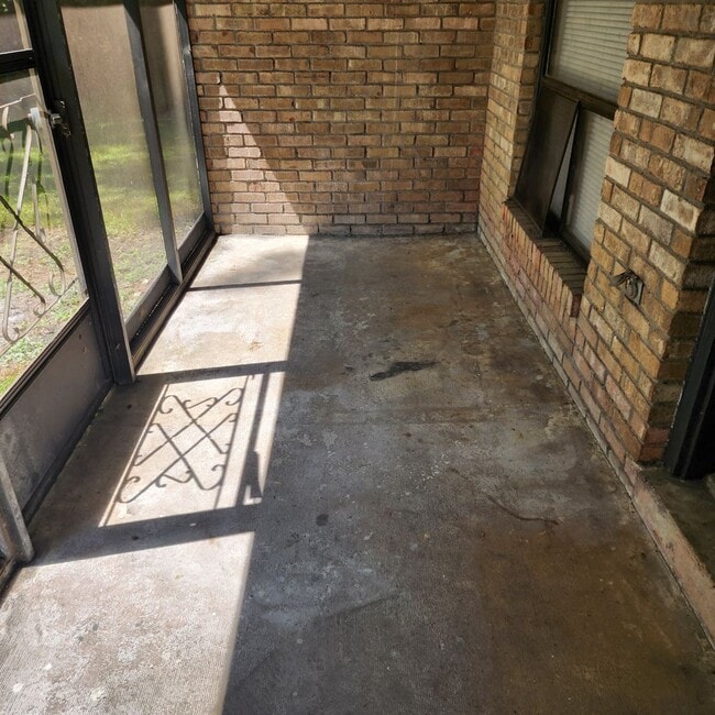 Building Photo - 4312 Old Macon Rd