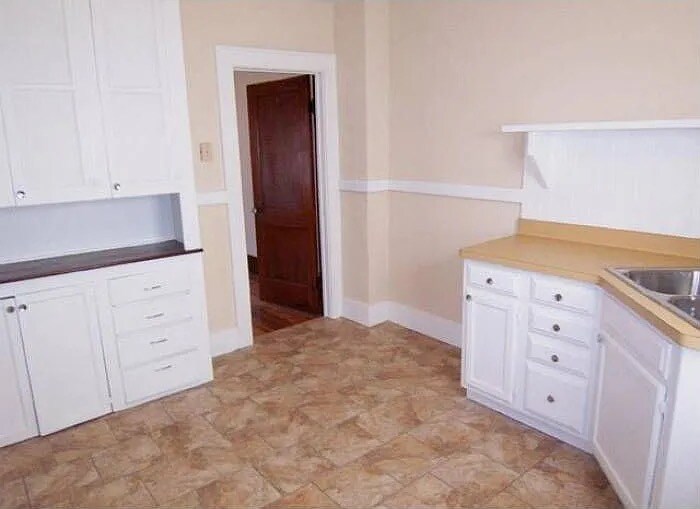 Building Photo - 186 Spruce Ave