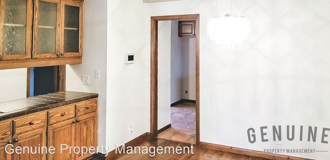 Building Photo - 4 br, 3.5 bath House - 111 Jade Avenue