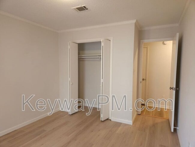 Building Photo - 4756 Red Leaf Way