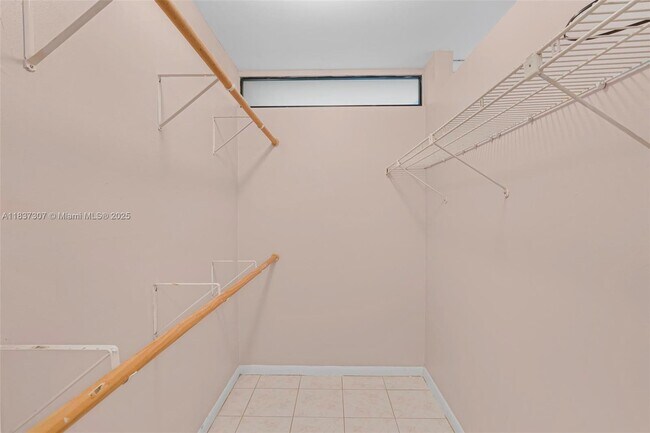 Building Photo - 2911 SW 87th Terrace