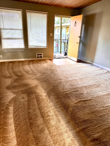 Building Photo - 21521 73rd Pl W