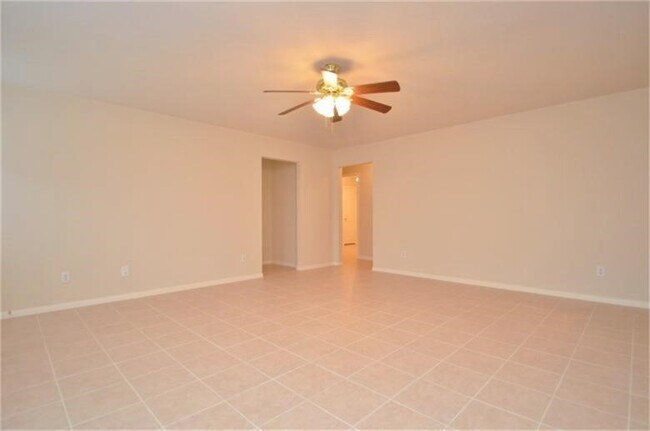 Building Photo - 19607 Swan Valley Dr