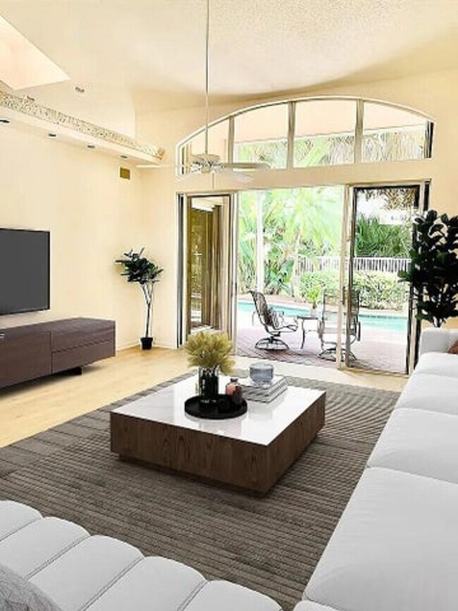 Building Photo - 9119 Baybury Ln