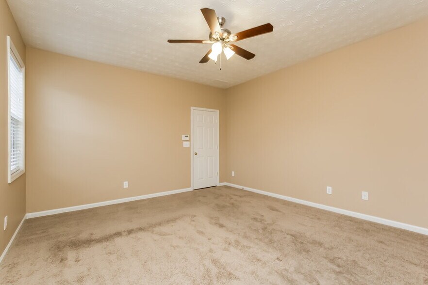 Building Photo - 799 Clairidge Elm Trail SW