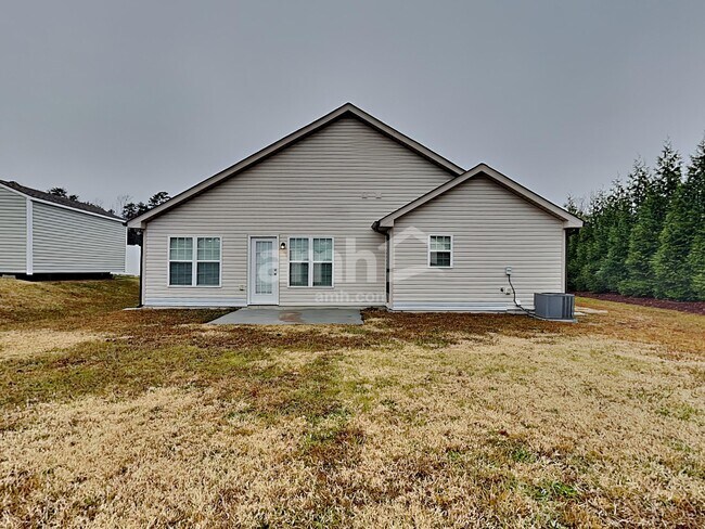 Building Photo - 102 Graphite Dr