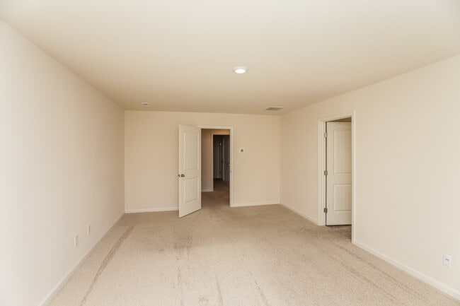 Building Photo - 352 Springer Pkwy