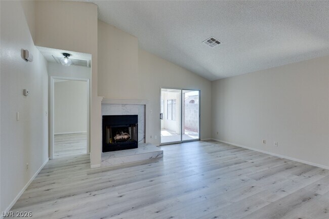 Building Photo - 582 Searchlight Dr