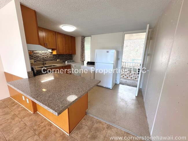 Building Photo - 95-2057-2057 Waikalani Pl