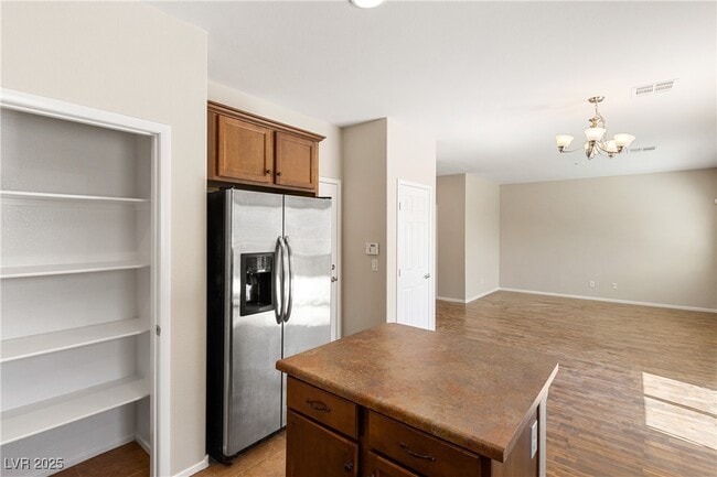 Building Photo - 5492 Mercury Springs Dr