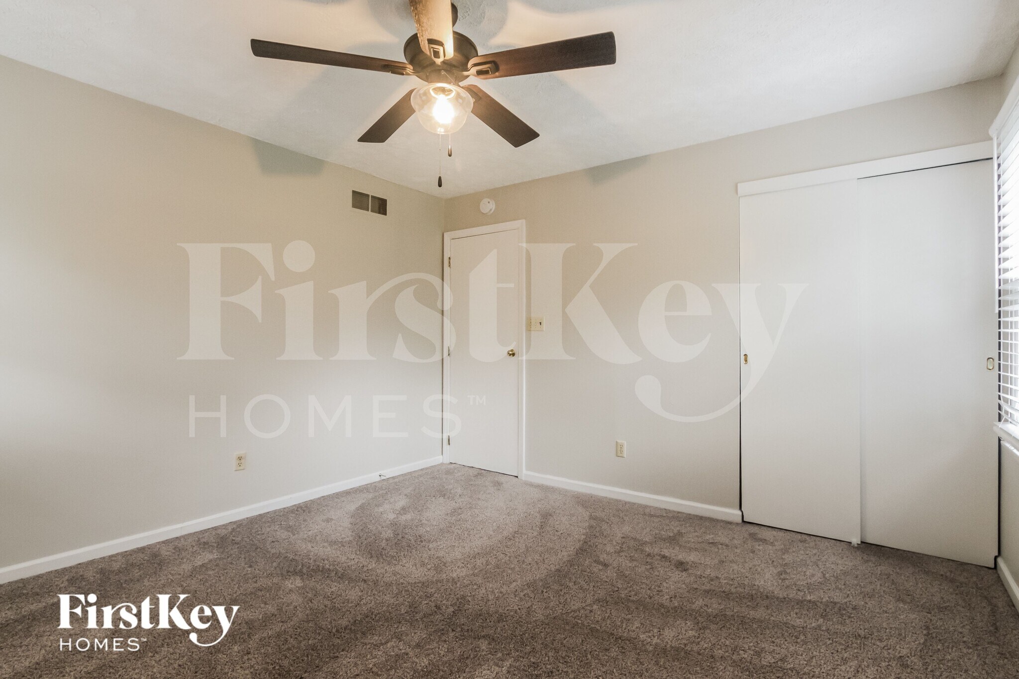 Building Photo - 596 Waterview Blvd