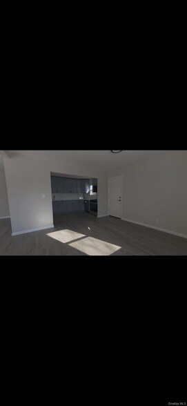 Building Photo - 183-19 145th Ave