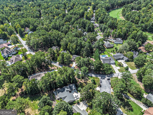 Building Photo - 4079 Essex Dr