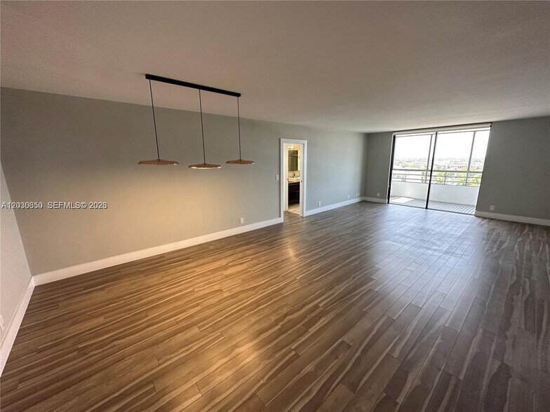 Building Photo - 600 Three Islands Blvd