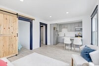 Building Photo - Maple Apartments: Newly Renovated 1 Bedroom & Studio Apartments