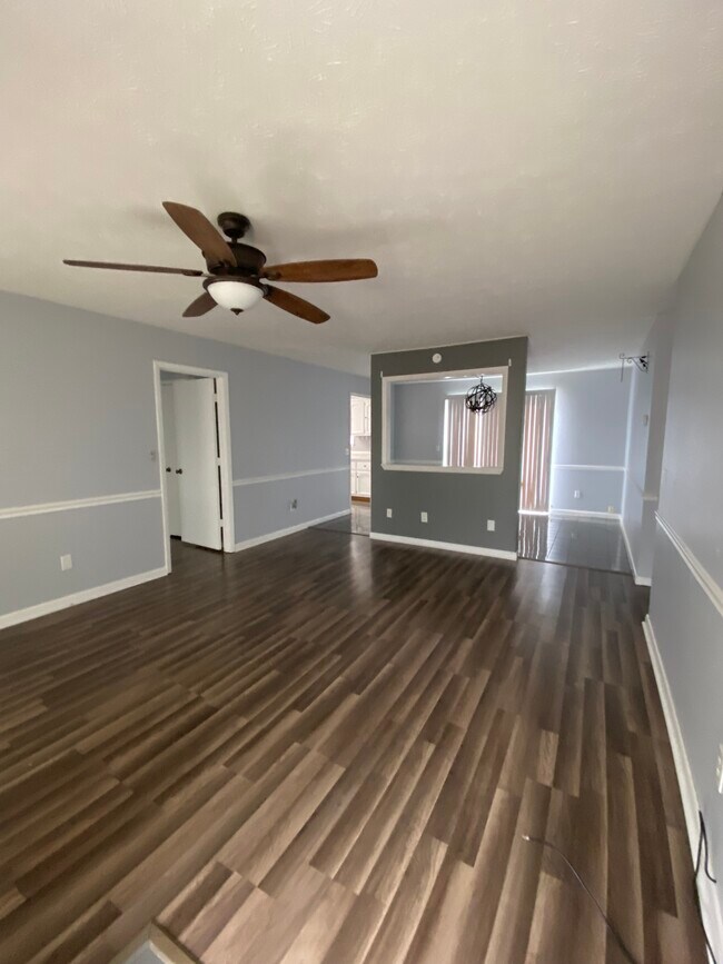 Building Photo - 1188 Glenwood Dr