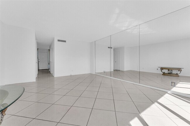 Building Photo - 1401 S Federal Hwy