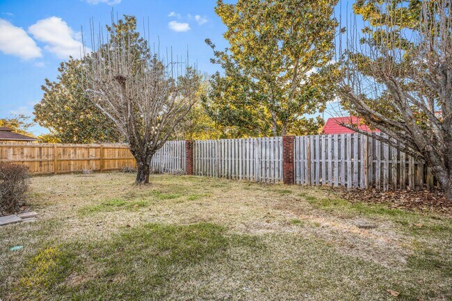 Building Photo - 1472 The Crossings