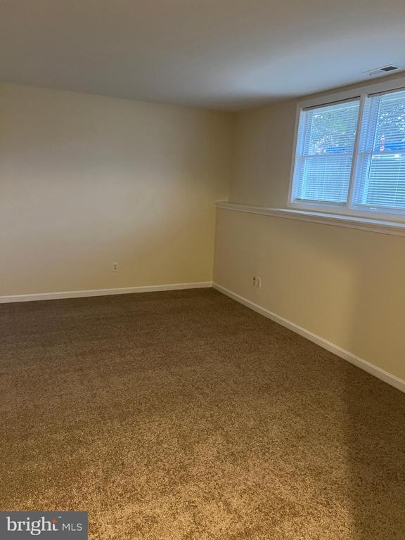 Building Photo - 8269 Quarterfield Rd