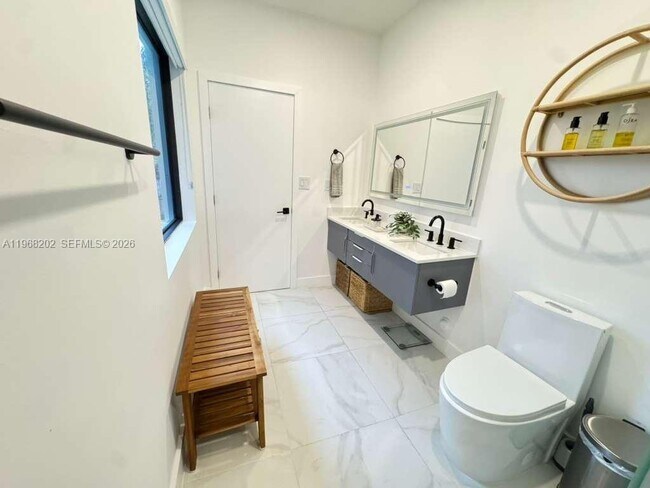 Building Photo - 1854 SW 17th St