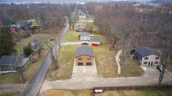 Building Photo - 13134 Pine Rd NE