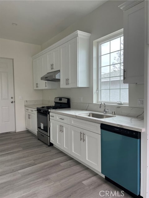 Building Photo - 15556 Esther St