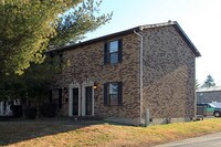 Building Photo - Orchard Manor Circle