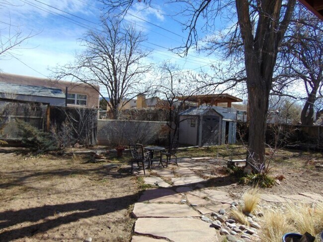 Building Photo - 123 Sombrio Dr