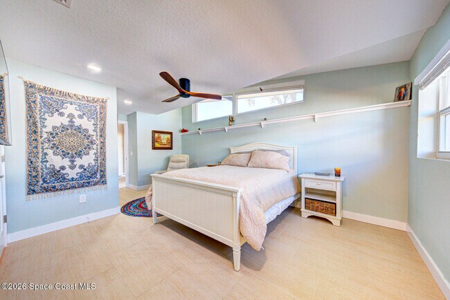 Building Photo - 30 Westview Ln