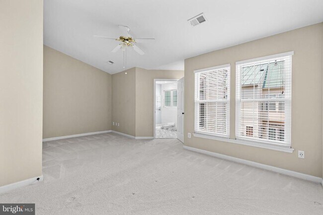 Building Photo - 5011 Waple Ln