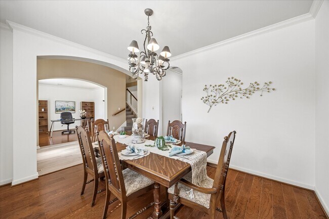 Building Photo - 2614 Cezanne Cir