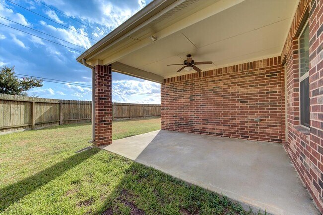 Building Photo - 6710 Trinity Trail Ln