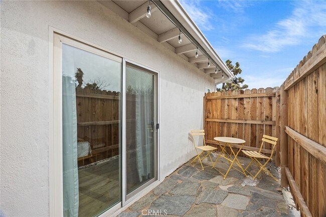 Building Photo - 55585 Onaga Trail