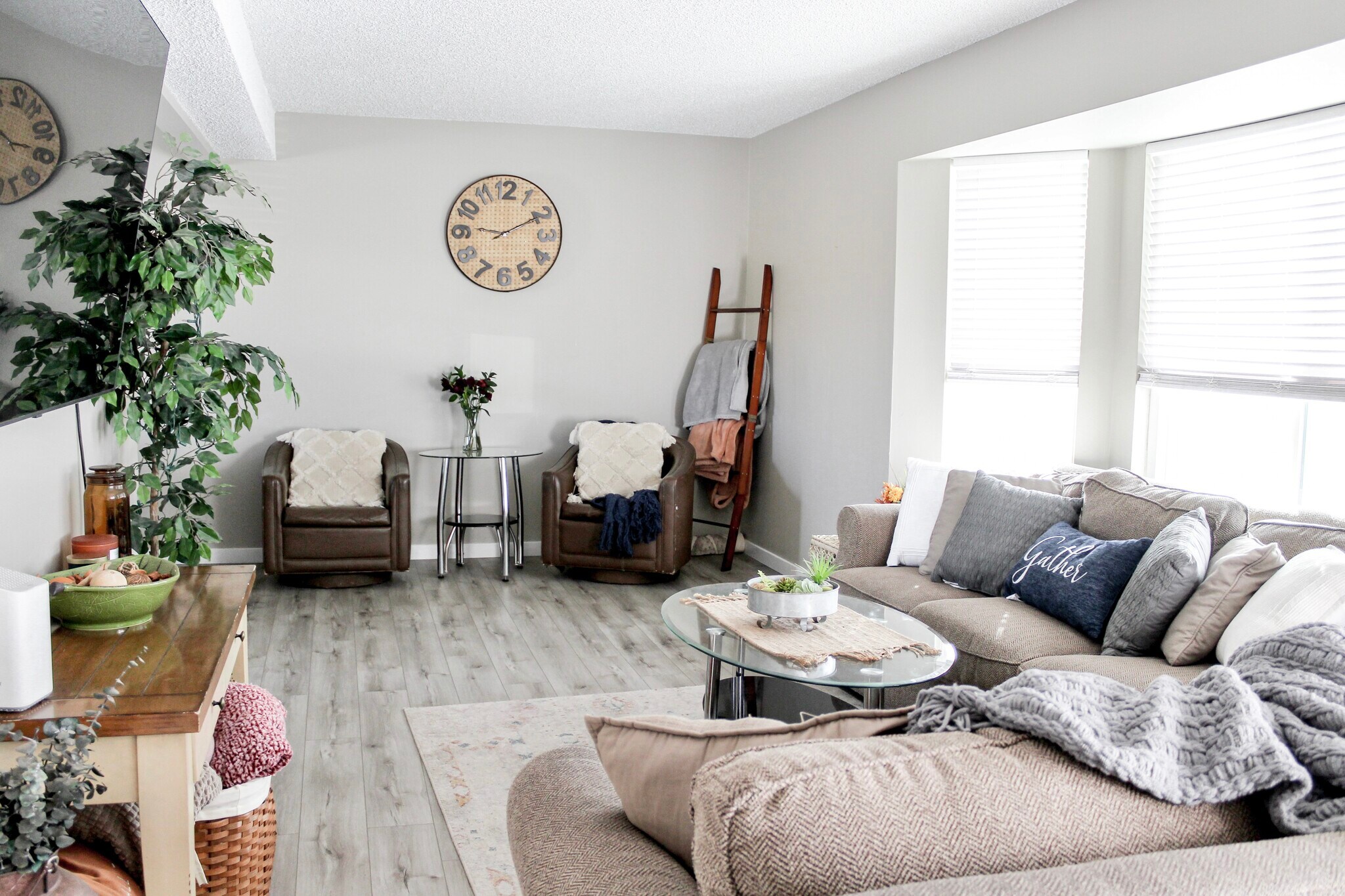 Building Photo - 1987 Palm Dr